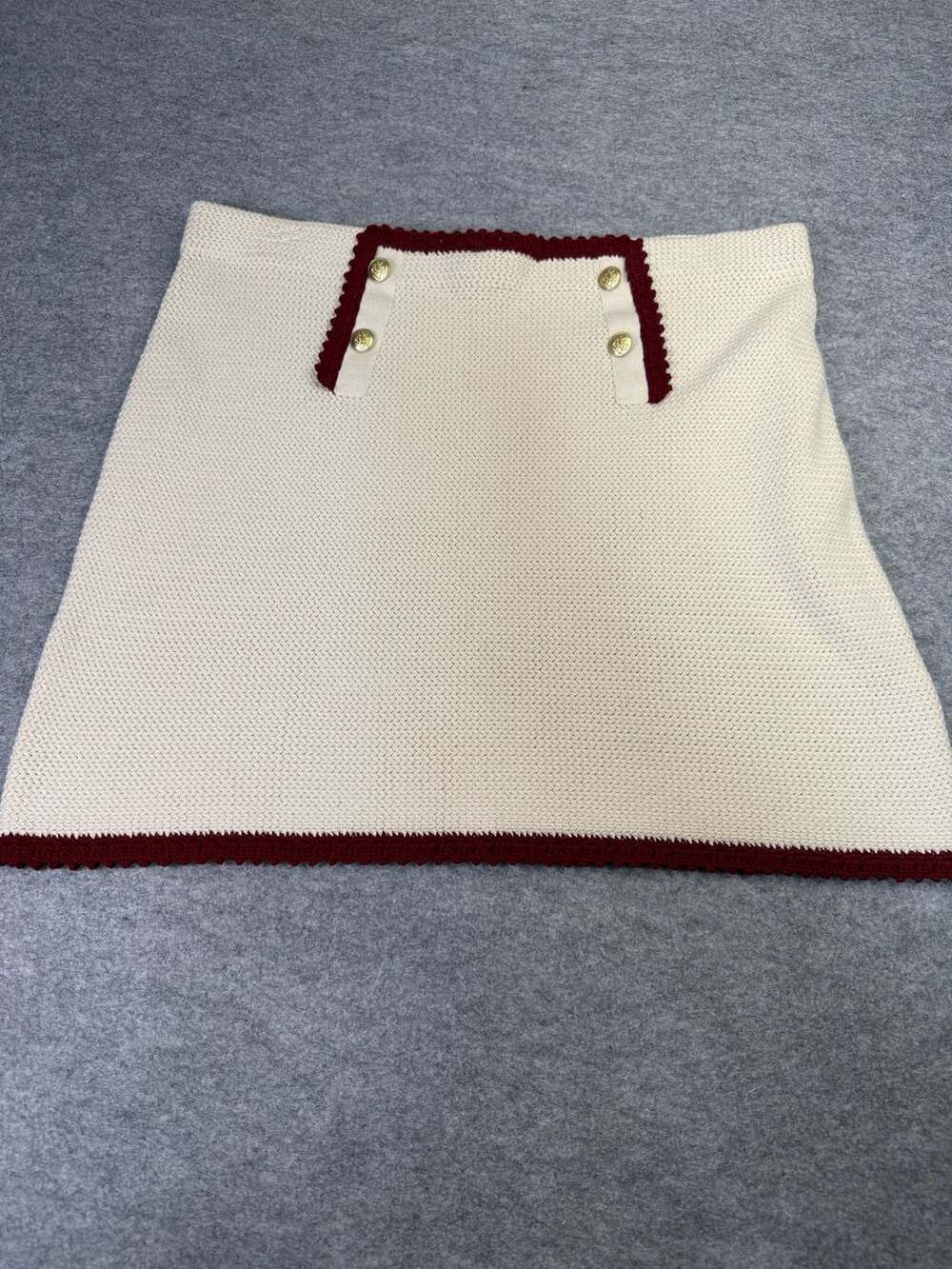 J.Crew Contrast Hem Knit Skirt Size XXL Oyster White Red Gold Buttons
